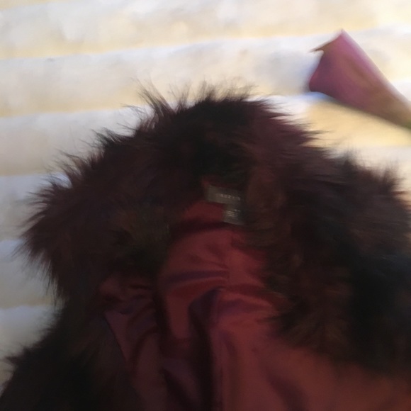 Womens Burgundy/black Vest - Picture 7 of 7